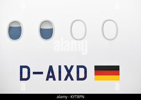 Details, Anmeldung, Brief, Briefe, Nummer, Nummern, D-AIXD, Bonn, Flagge, Zeichen, Lufthansa, Airbus A350-900, Flughafen München, Stockfoto