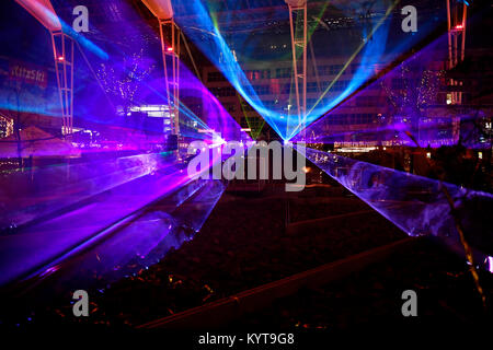 Lasershow, Silvester, Foreshow, Event, Munich Airport Center, MAC, Forum, Flughafen München, Oberbayern, Deutschland Stockfoto