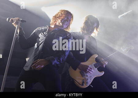 Die schwedischen Glam Rock Band Europa führt ein Live Konzert am Rockefeller in Oslo. Hier Sänger Joey Tempest wird gesehen, live auf der Bühne mit Gitarrist John Norum. Norwegen, 24/09 2015. Stockfoto