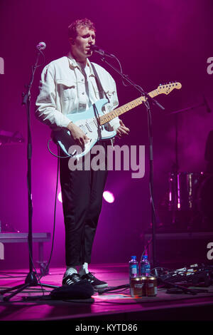 Der norwegische Sänger, Songwriter und Musiker Gundelach führt an der Norwegischen Musik Festival Øyafestivalen 2016 in Oslo leben. Norwegen, 12/08 2016. Stockfoto