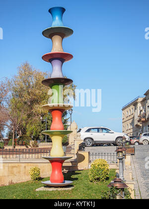 BAKU, Aserbaidschan - Dezember 27, 2017: Armudu Kaffee Glas Denkmal in Baku, Aserbaidschan Stockfoto