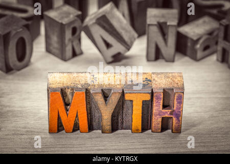 Mythos word Abstract in Vintage buchdruck Holz Art Klischees, Farbe mit Schwarz/Weiß-Bild kombiniert Stockfoto