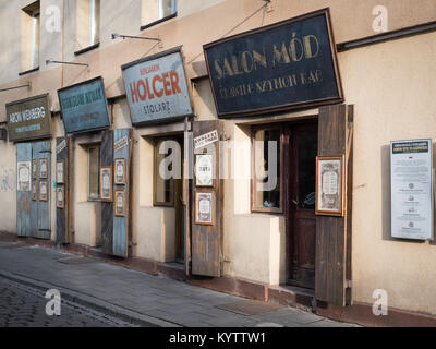 Alte Geschäfte im jüdischen Viertel von Krakau, Polen Stockfoto