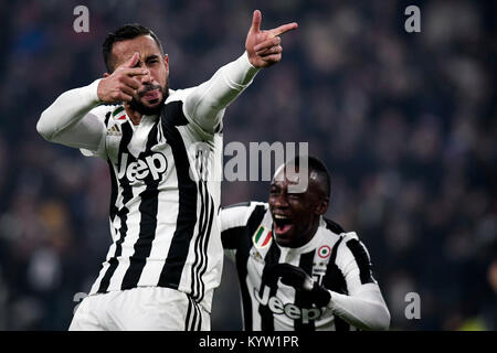 Benatia Esultanza gol Mehdi Juventus Ziel Feier mit Blaise Matuidi Turin 23-12-2017 Allianz Stadion Calcio Serie A Juventus - Roma foto OneP Stockfoto