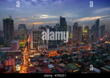 Makati City Skyline in Manila, Philippinen. Bürogebäude. Stockfoto