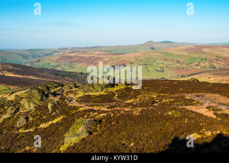 Der Blick von der Kakerlaken Ridge suchen und toGradbach Shutlinsloe, Peak District National Park Stockfoto