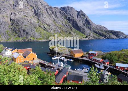 Inselgruppe Lofoten in Norwegen. Nusfjord Fischerdorf in Flakstadoya Insel. Stockfoto