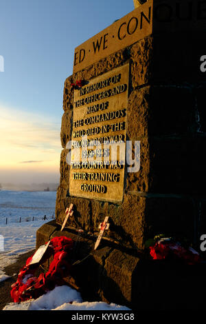 Commando Memorial im Winter Sonnenschein in den schottischen Highlands gebadet Stockfoto