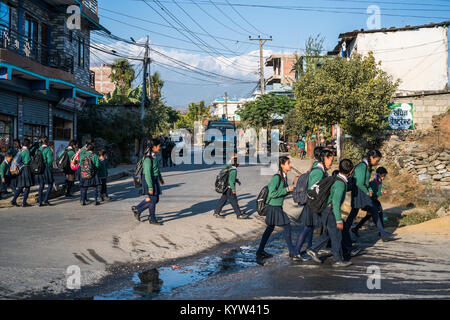 Menschen vor Ort in Pokhara, Nepal, Asien. Stockfoto