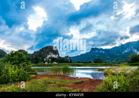 Vi ales Valley View in Kuba. Unreal Natur mit Seen, Berge, Bäume, Natur - Stockfoto