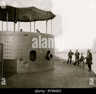 James River, Virginia Deck und Turm der USS Monitor gesehen vom Heck Stockfoto