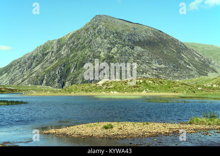 Pen-OLE-Wen, der 7. höchsten Berg in Snowdonia und in Wales, stellt der südlichste Teil der Carneddau. Stockfoto