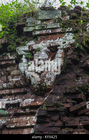 My Son Ruinen & Sanctuary sind in einem kleinen Tal in der Provinz Quang Nam, etwa 40 km von Hoi An Stadt gesetzt. Die Cham-Ruinen in Viet Nam besitzt meines Sohnes Stockfoto