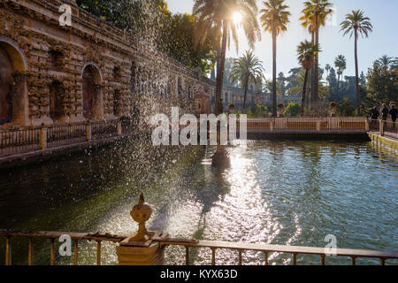 Estanque de Mercurio, Gärten des Alcázar, Sevilla, Andalusien, Spanien. Stockfoto