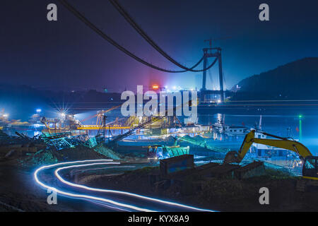 Jiangjin, Yangtze River Bridge, im Bau Stockfoto