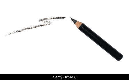 Schwarzen Eyeliner und ein Abstrich von einem Bleistift auf weißem Hintergrund. Kosmetisches Erzeugnis. Eine Probe von Eyeliner. Stockfoto