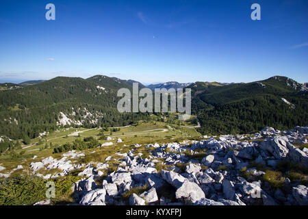 Velebit Gebirge Blick nach Süden von Zavizan - Nord Velebit Nationalpark, Kroatien - 23 Aug 2016 Stockfoto