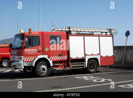 Ein Brand im Hafen von Playa Blanca, Lanzarote, Kanarische Inseln, Spanien. Stockfoto