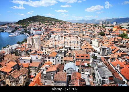 Split, Kroatien (Region Dalmatien). UNESCO-Weltkulturerbe. Altstadt Luftbild. Stockfoto