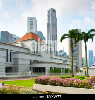 Singapur Parlamentsgebäude und Downtown Core Architektur auf einem Hintergrund Stockfoto