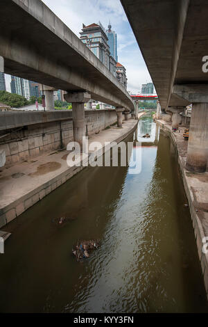 Klang Fluss ist Teil der Fluss des Lebens für Federal Kuala Lumpur popullation. Stockfoto