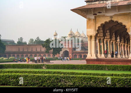 AGRA, INDIEN - NOVEMBER, 2017: Diwan-i-am Stockfoto