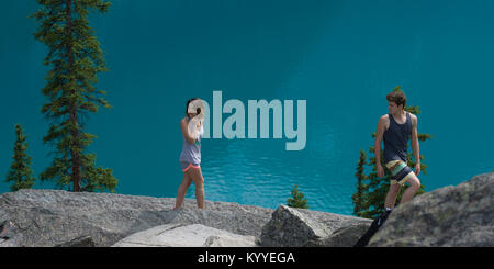 Paar am Moraine Lake View Point, Banff National Park, Alberta, Kanada Stockfoto