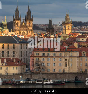 Stadt gesehen vom Kleinseitner Brückentürme, Prag, Tschechische Republik Stockfoto