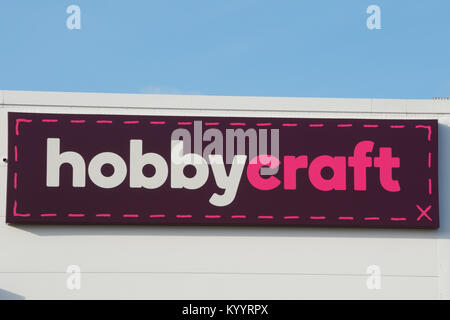 Hobbycraft shop signage am neuen Horizont Retail Park in Farnborough, Hampshire, UK, im Januar 2018 Stockfoto