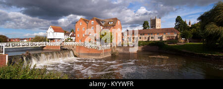 Restaurierte Abtei Mühle und Schleusen, Stroud, Gloucestershire, Severn Vale, Großbritannien Stockfoto