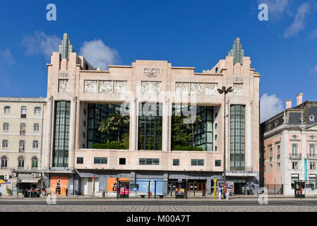 Eden Teatro (Kino/Theater), Lissabon, Portugal. Es öffnete 1931 und wurde von den Architekten Cassiano Branco und Carlo Florencio Dias entwickelt. Stockfoto