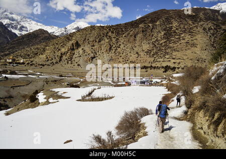 Wanderer auf dem Annapurna Circuit Stockfoto