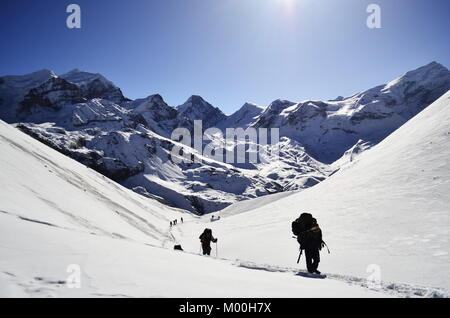 Wanderer auf dem Annapurna Circuit Stockfoto