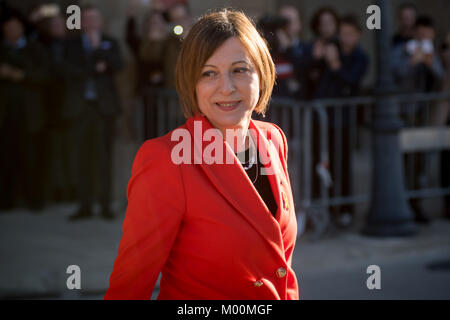 Barcelona, Spanien. 17 Jan, 2018. Januar 17, 2018 - Barcelona, Katalonien, Spanien - dem ehemaligen Präsidenten des Parlaments von Katalonien Carme Forcadell. Heute katalanischen Parlament beginnt eine neue Legislaturperiode nach 21 D-Wahl. Vorangegangenen Wahlperiode separatistische Aktivisten versuchten, Unabhängigkeit von Madrid zu erklären und viele der Führer der separatistischen Bewegung wurden verhaftet und die spanische Regierung übernahm die Kontrolle der Katalanischen Institutionen anwenden Verfassung Artikel 155. Credit: Jordi Boixareu/Alamy leben Nachrichten Stockfoto