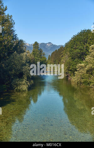 Sava Bohinjka in den slowenischen Alpen Stockfoto