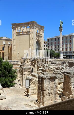 Lecce, Italien - antike römische Ruinen in Sant'Oronzo Platz. Stockfoto