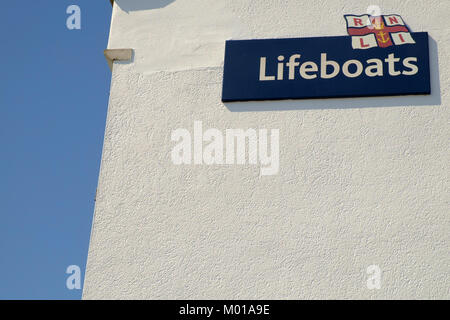 Rettungsboot station am Mudeford Quay, Christchurch Stockfoto