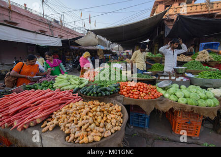 Pflanzliche Verkäufer in Sandar Markt, Jodhpur, Rajasthan, Indien Stockfoto