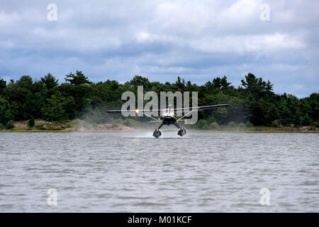 Die de Havilland turbo Beaver ist eine aktualisierte Version von der DHC-2, die über ein Pferd in den kanadischen Norden. Stockfoto