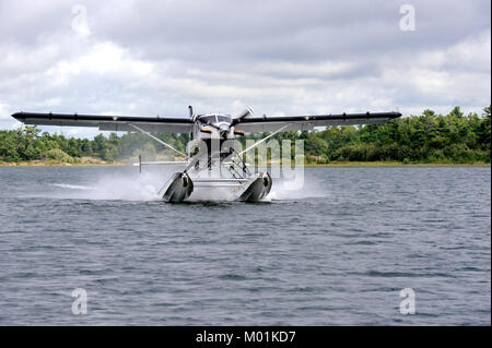 Die de Havilland turbo Beaver ist eine aktualisierte Version von der DHC-2, die über ein Pferd in den kanadischen Norden. Stockfoto