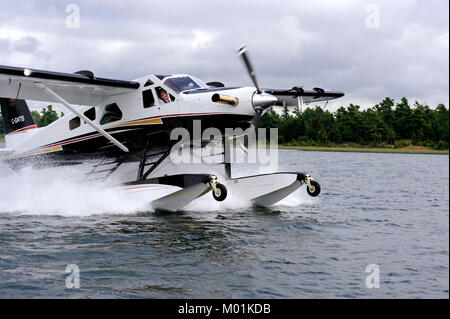 Die de Havilland turbo Beaver ist eine aktualisierte Version von der DHC-2, die über ein Pferd in den kanadischen Norden. Stockfoto