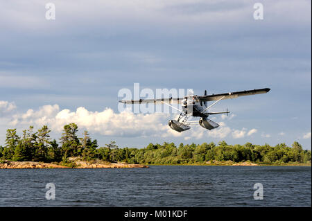 Die de Havilland turbo Beaver ist eine aktualisierte Version von der DHC-2, die über ein Pferd in den kanadischen Norden. Stockfoto