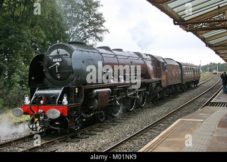 LMS Pacific Dampflok Nr. 6233 Herzogin von Sutherland Hellifield, 19. September 2009 - Hellifield, Yorkshire, Vereinigtes Königreich Stockfoto