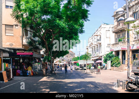 TEL AVIV, Israel - 18. AUGUST 2010: Horizontale Bild der Markt an Magen David Square in Tel Aviv, Israel Stockfoto