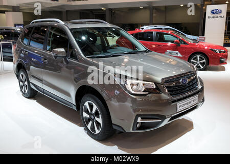 Brüssel - Jan 10, 2018: Subaru Forester Kompakt-SUV-Auto auf dem Automobil-Salon in Brüssel vorgestellt. Stockfoto