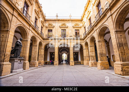 Alte königliche Tabakfabrik in Sevilla, Andalusien, Spanien Stockfoto