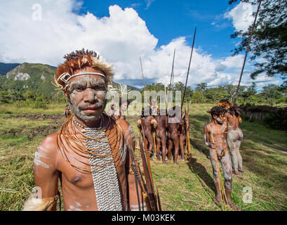 Close up Portrait von Dugum Dani Krieger Portrait. Juni 4, 2016 The Baliem Valley oder Irian Jaya in Indonesien Papua Neuguinea Stockfoto