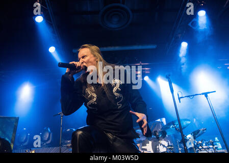 Mailand, Italien. 17. Januar, 2018. Jari Mäenpää führt mit Wintersun Band im Alcatraz in Mailand, Italien. 17 Jan, 2018. Credit: Alberto Gandolfo/Alamy leben Nachrichten Stockfoto