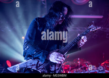 Mailand, Italien. 17. Januar, 2018. Michael Amottperforms mit Arch Enemy im Alcatraz in Mailand, Italien. 17 Jan, 2018. Credit: Alberto Gandolfo/Alamy leben Nachrichten Stockfoto