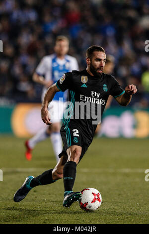 Leganes, Spanien. 18. Januar, 2018. Daniel Carvajal (Real Madrid) steuert den ball Copa del Rey Match zwischen Leganes FC vs Real Madrid im Municipal de Butarque Stadion in Madrid, Spanien, 18. Januar 2018. Credit: Gtres Información más Comuniación auf Linie, S.L./Alamy leben Nachrichten Stockfoto